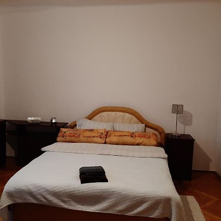 Rooms In Centrum Варшава Экстерьер фото